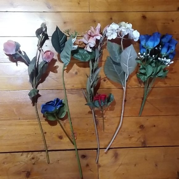 Faux Flower bundle Lily rose hydrangea Floral Red - Picture 1 of 8